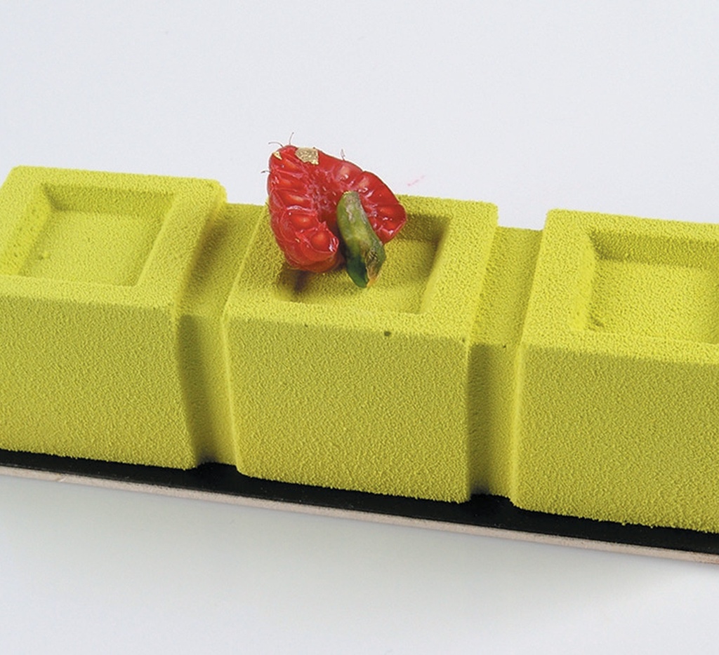 Mallard Ferrière – Pavoni Italia Pavoflex silicone three-cube moulding sheet — Length: 600 mm; Width: 400 mm — 11348